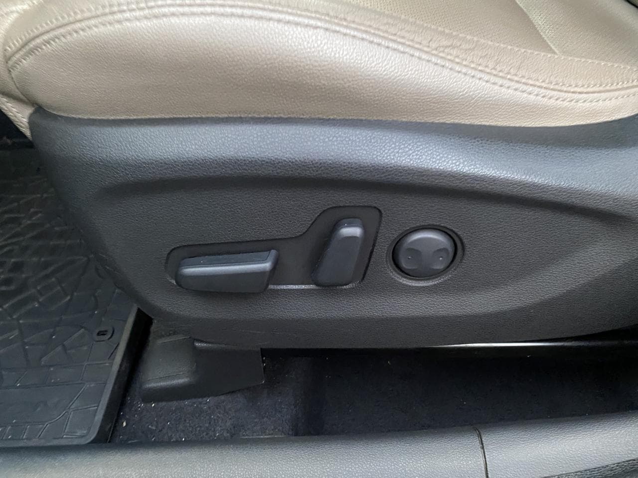 2017 Hyundai TUCSON - 14