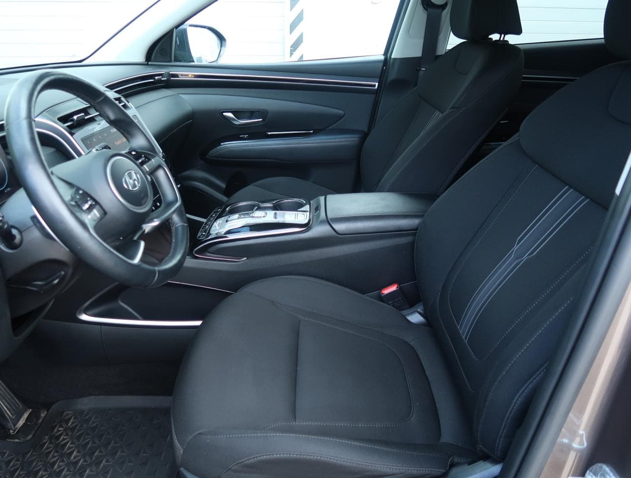 2021 Hyundai TUCSON - 16
