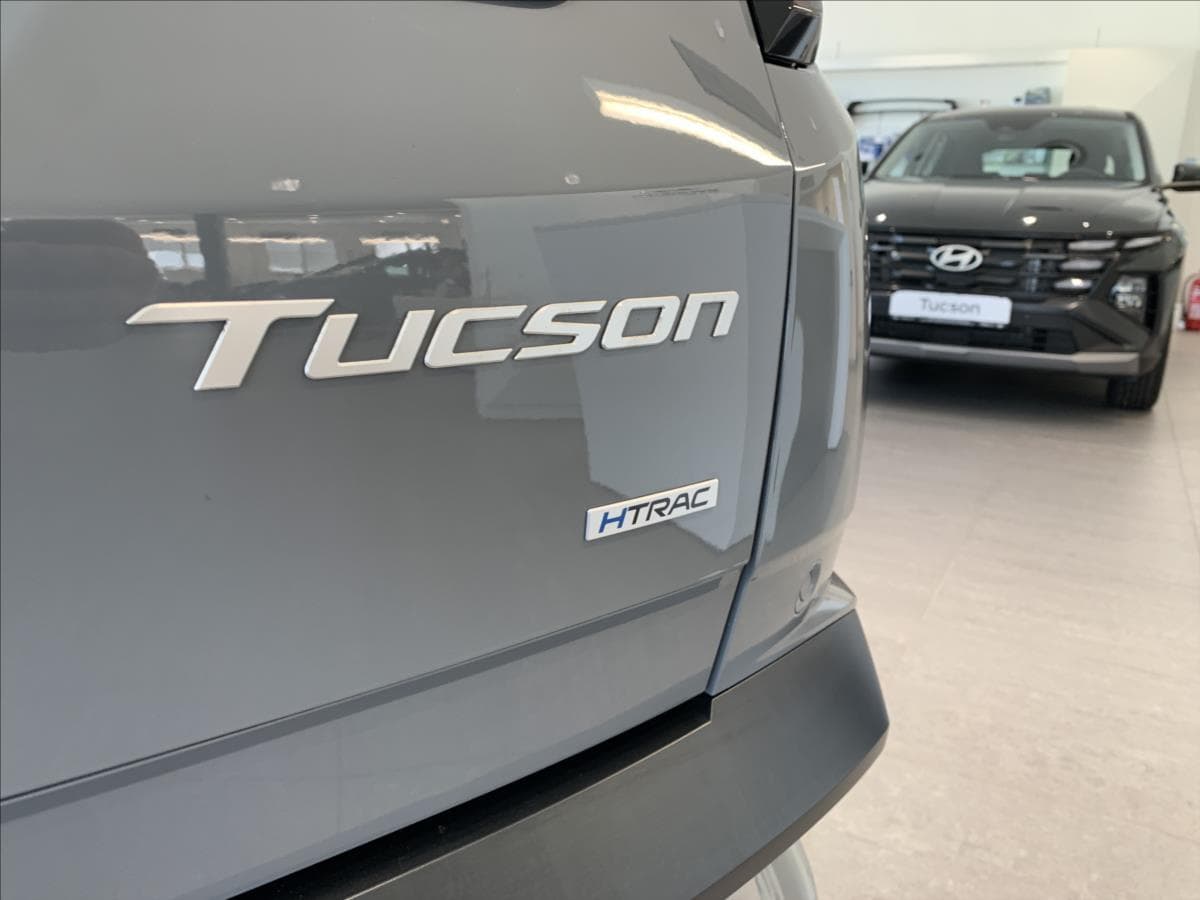 2025 Hyundai TUCSON - 11