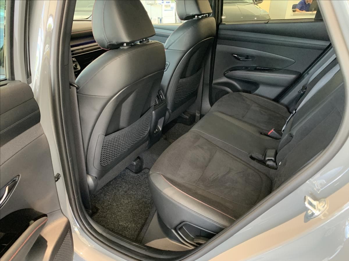 2025 Hyundai TUCSON - 16