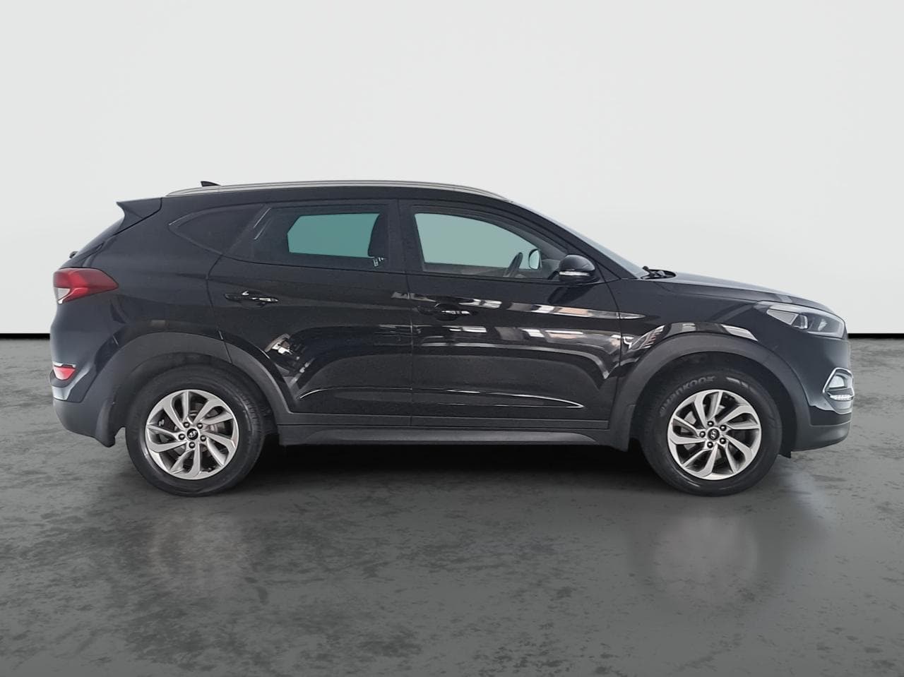 2017 Hyundai TUCSON - 8