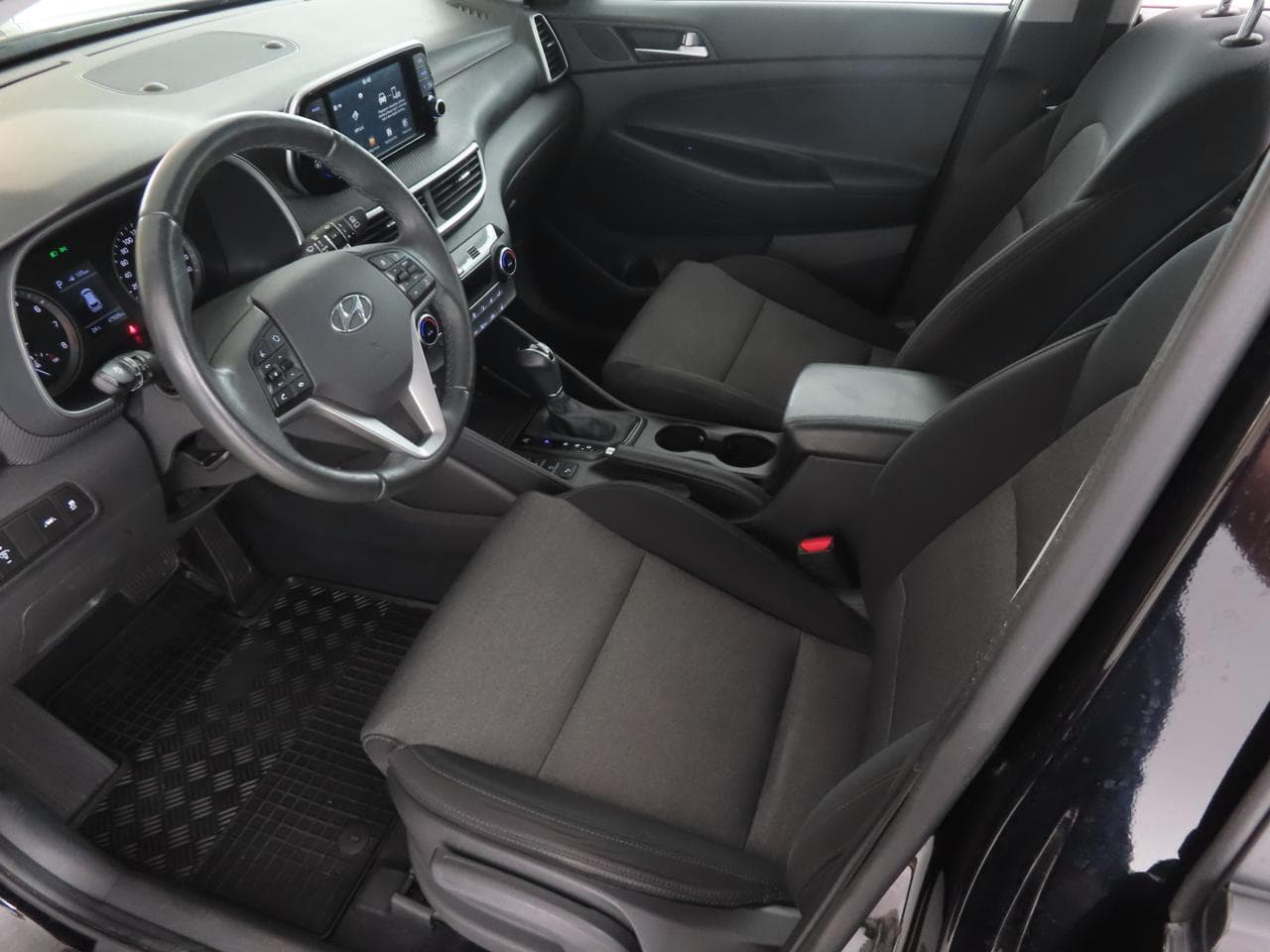 2019 Hyundai TUCSON - 16