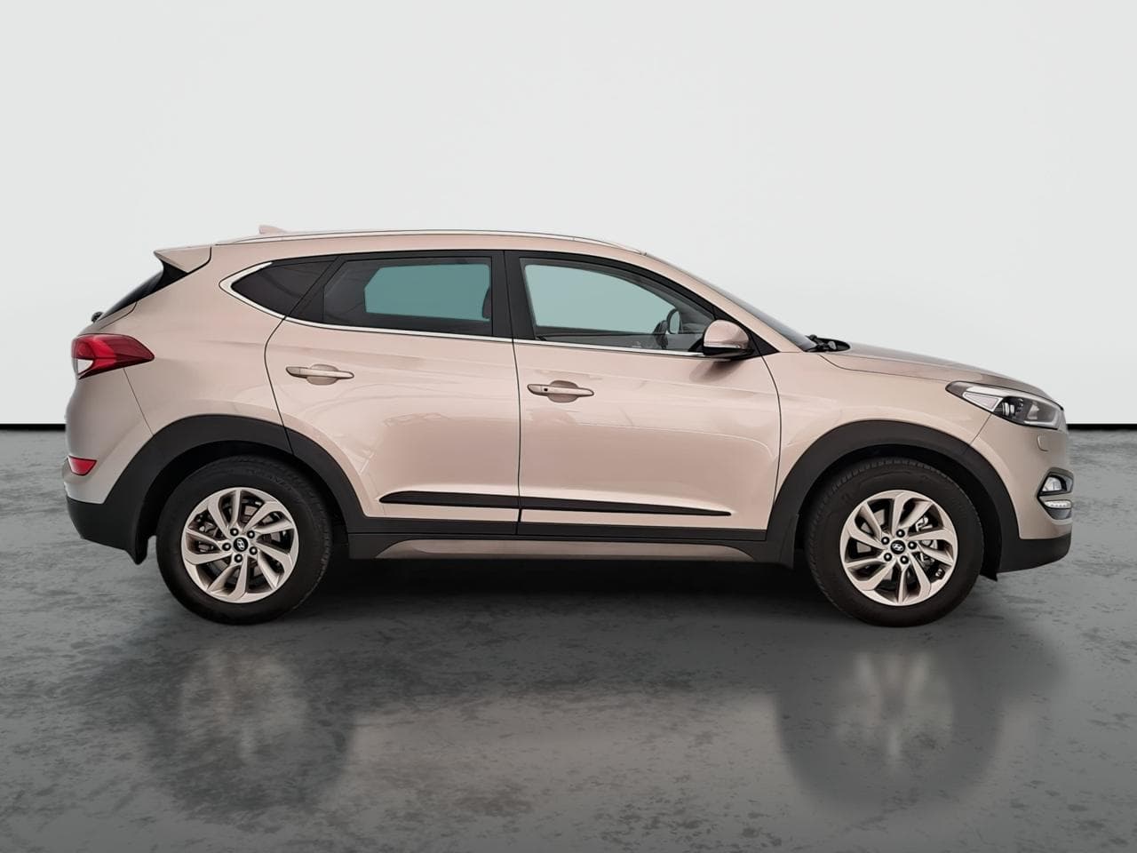 2016 Hyundai TUCSON - 8