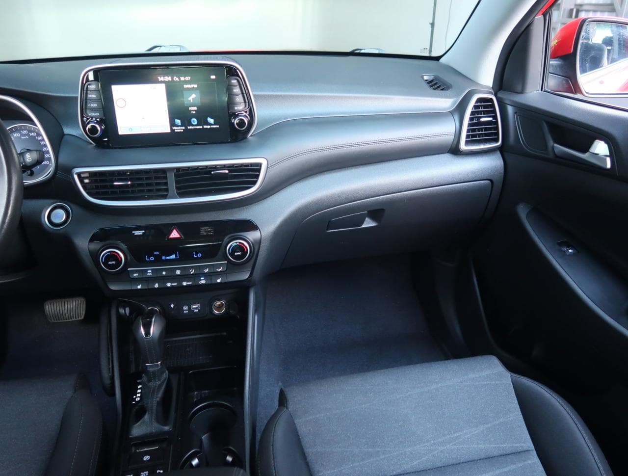 2020 Hyundai TUCSON - 11