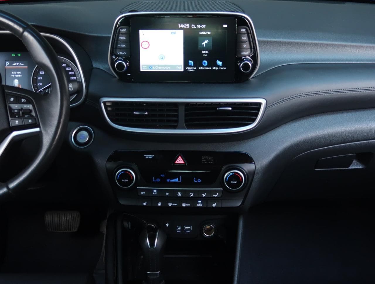 2020 Hyundai TUCSON - 18