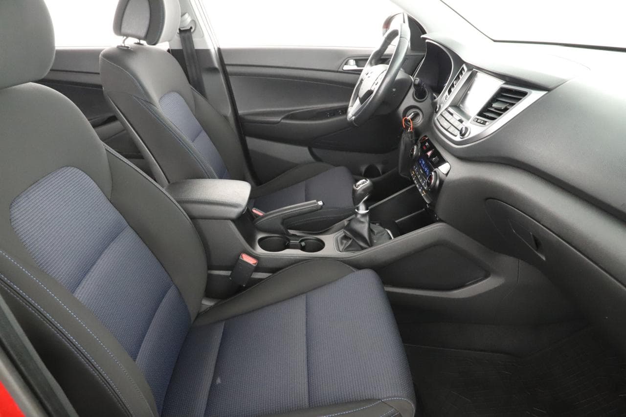 2016 Hyundai TUCSON - 10
