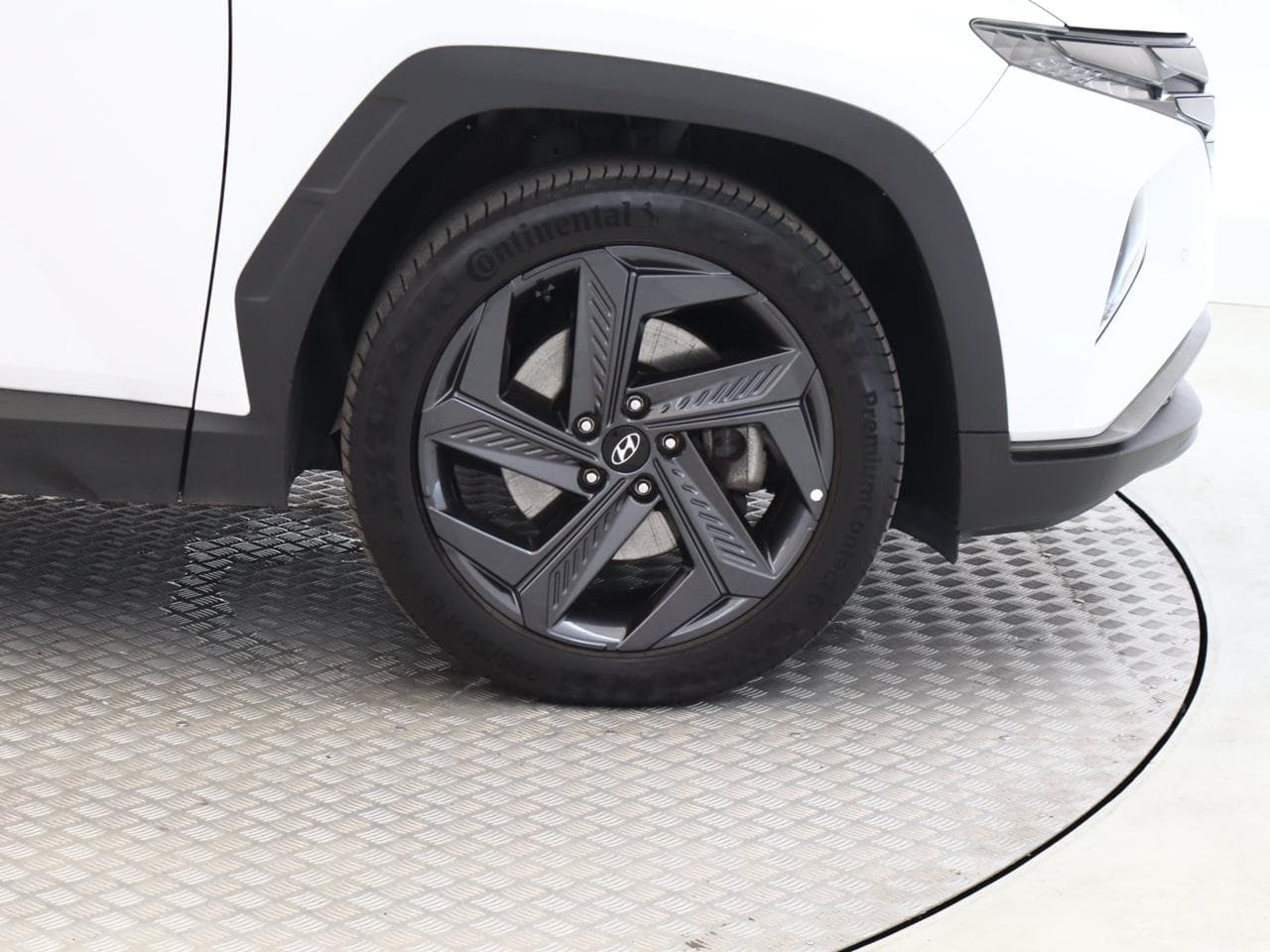 2023 Hyundai TUCSON - 19