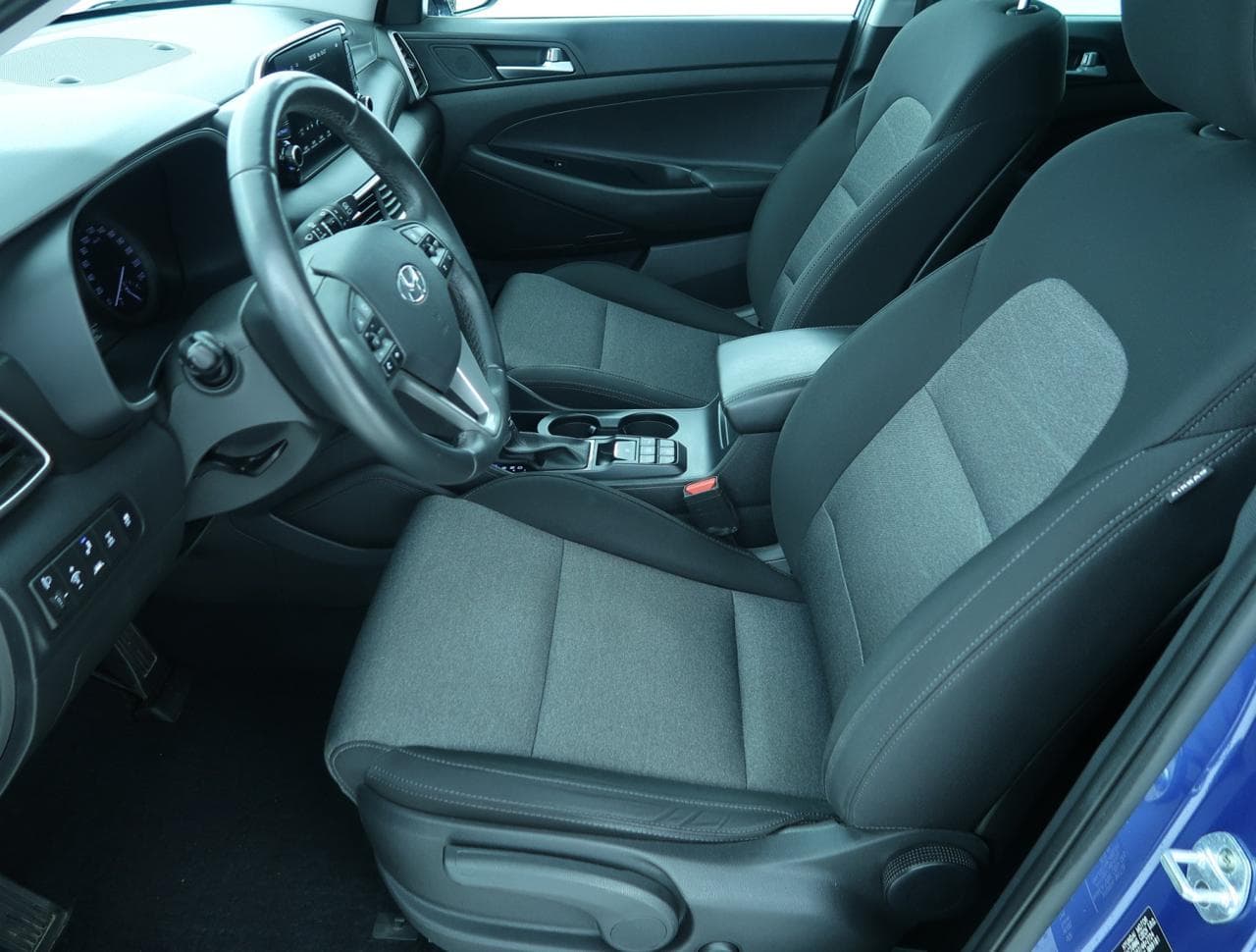 2019 Hyundai TUCSON - 16