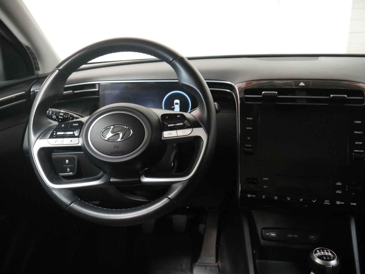 2023 Hyundai TUCSON - 13