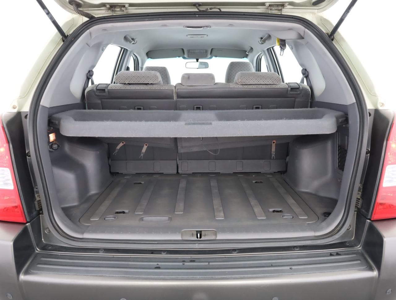 2005 Hyundai TUCSON - 18