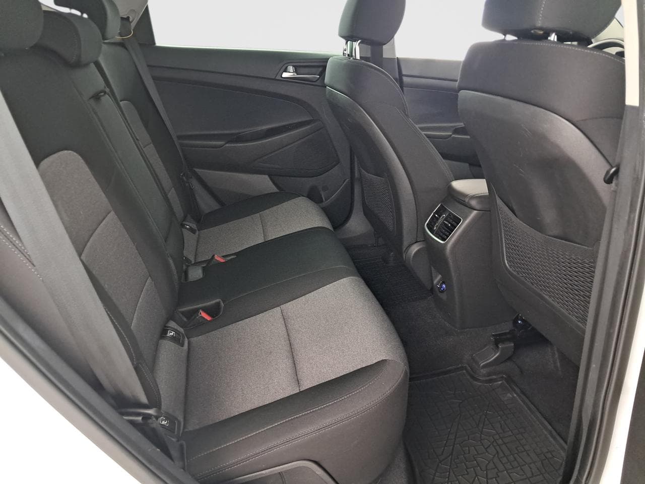 2020 Hyundai TUCSON - 13