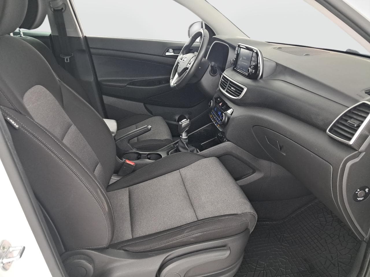2020 Hyundai TUCSON - 12