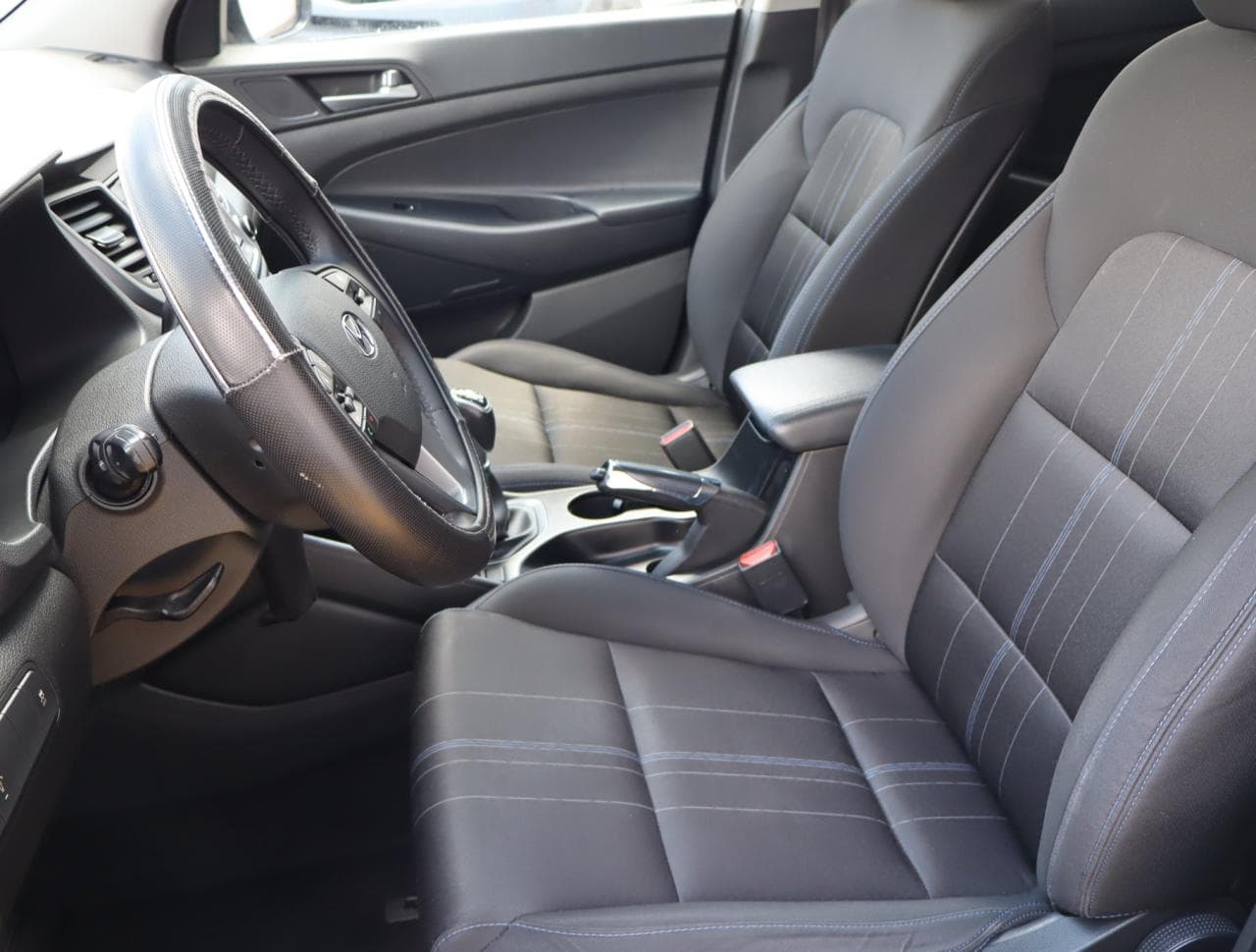 2016 Hyundai TUCSON - 16