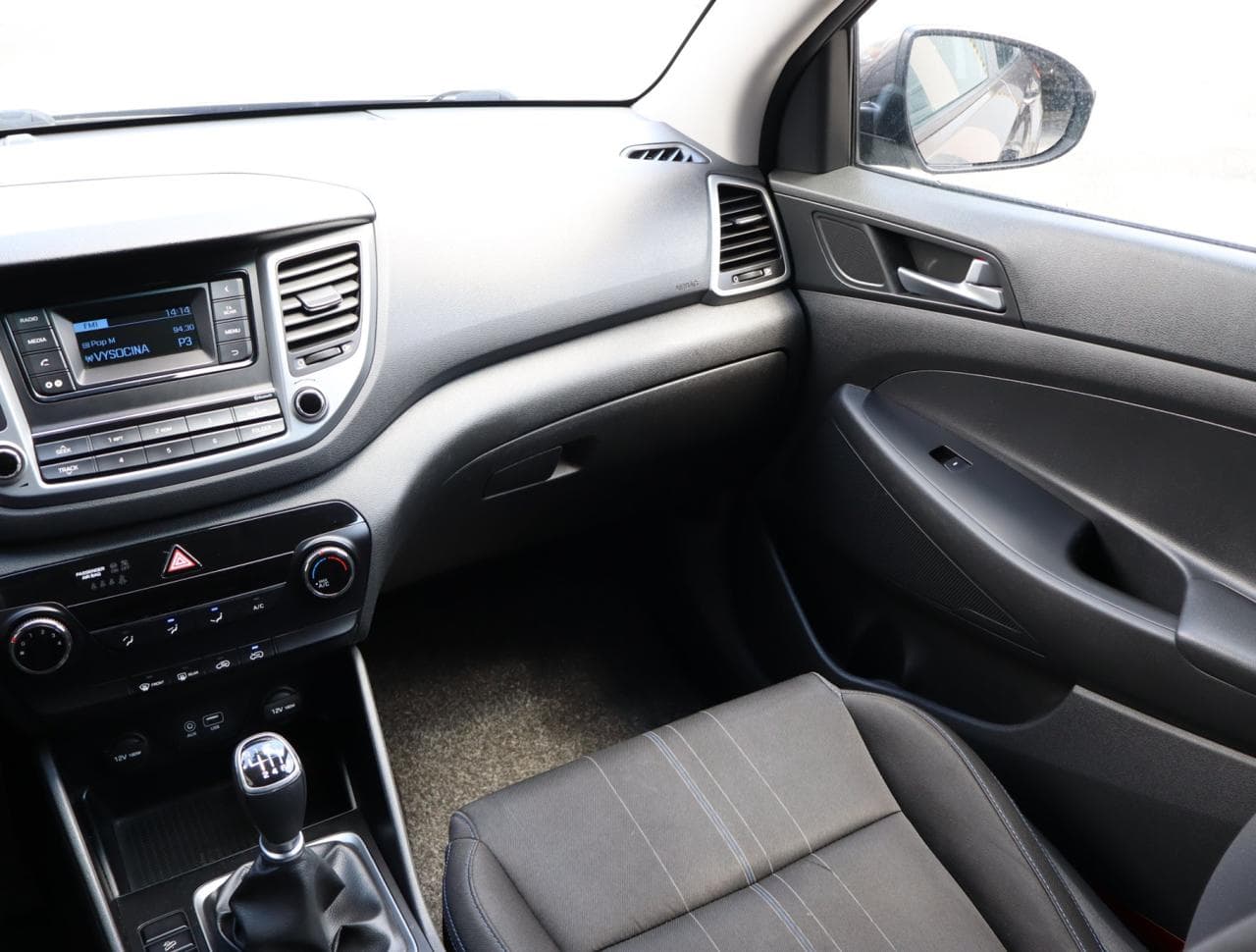 2016 Hyundai TUCSON - 11