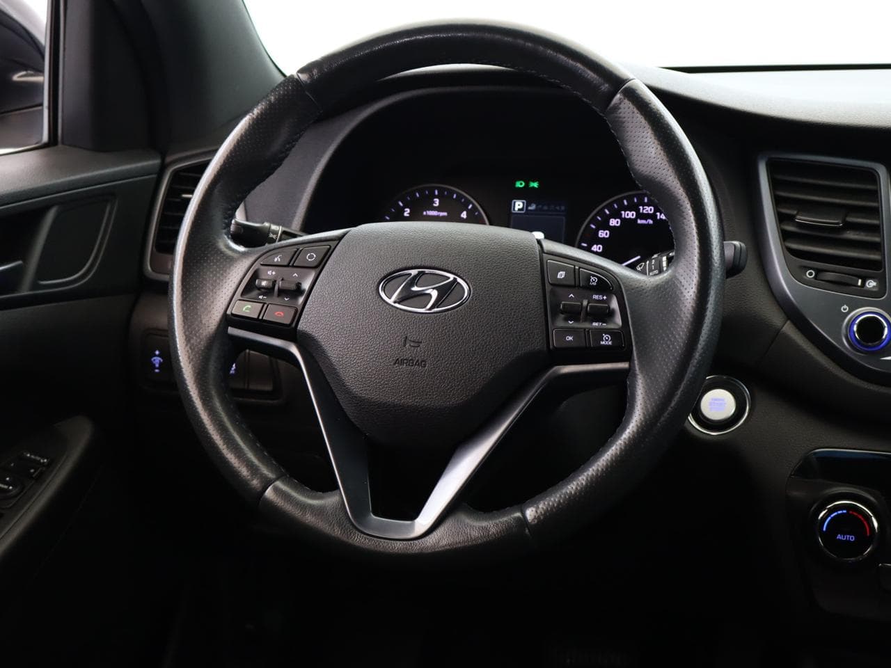 2018 Hyundai TUCSON - 19