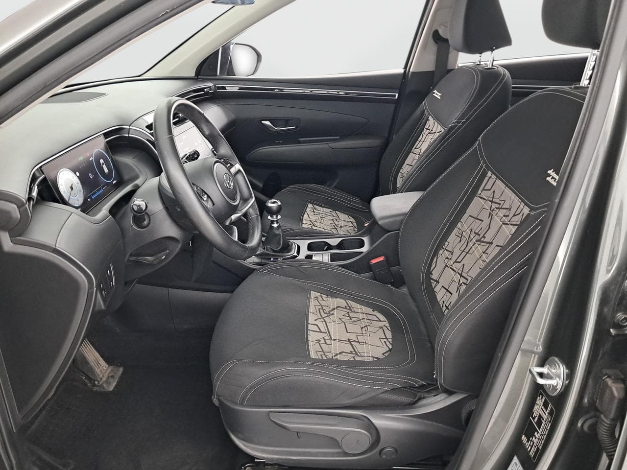 2021 Hyundai TUCSON - 16