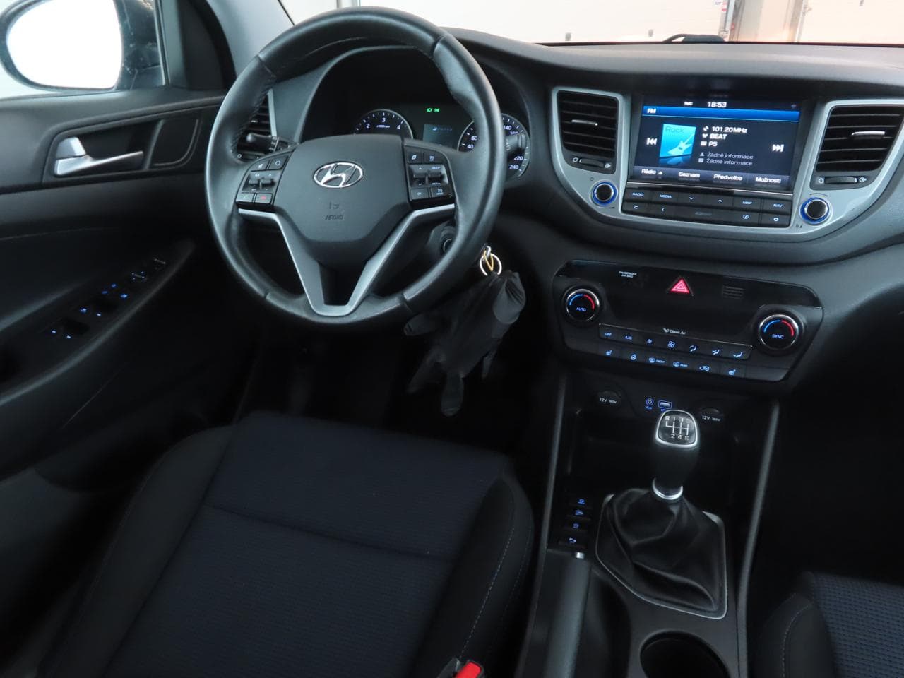 2017 Hyundai TUCSON - 9