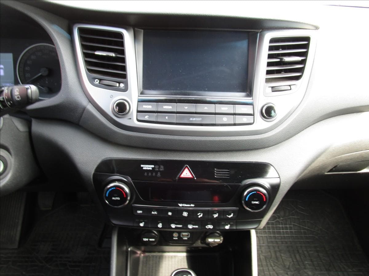 2017 Hyundai TUCSON - 9