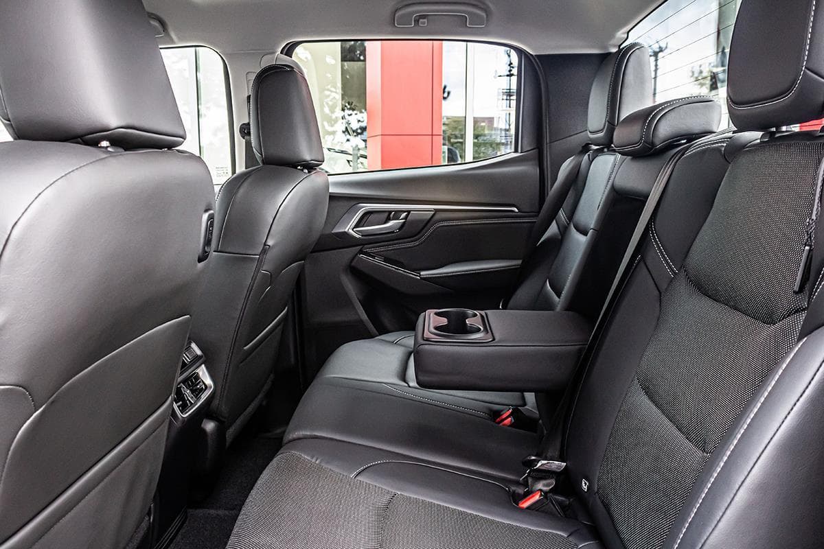 2025 Isuzu D-MAX - 19