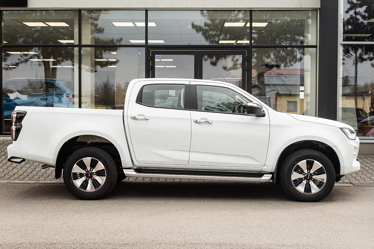 2025 Isuzu D-MAX - 4