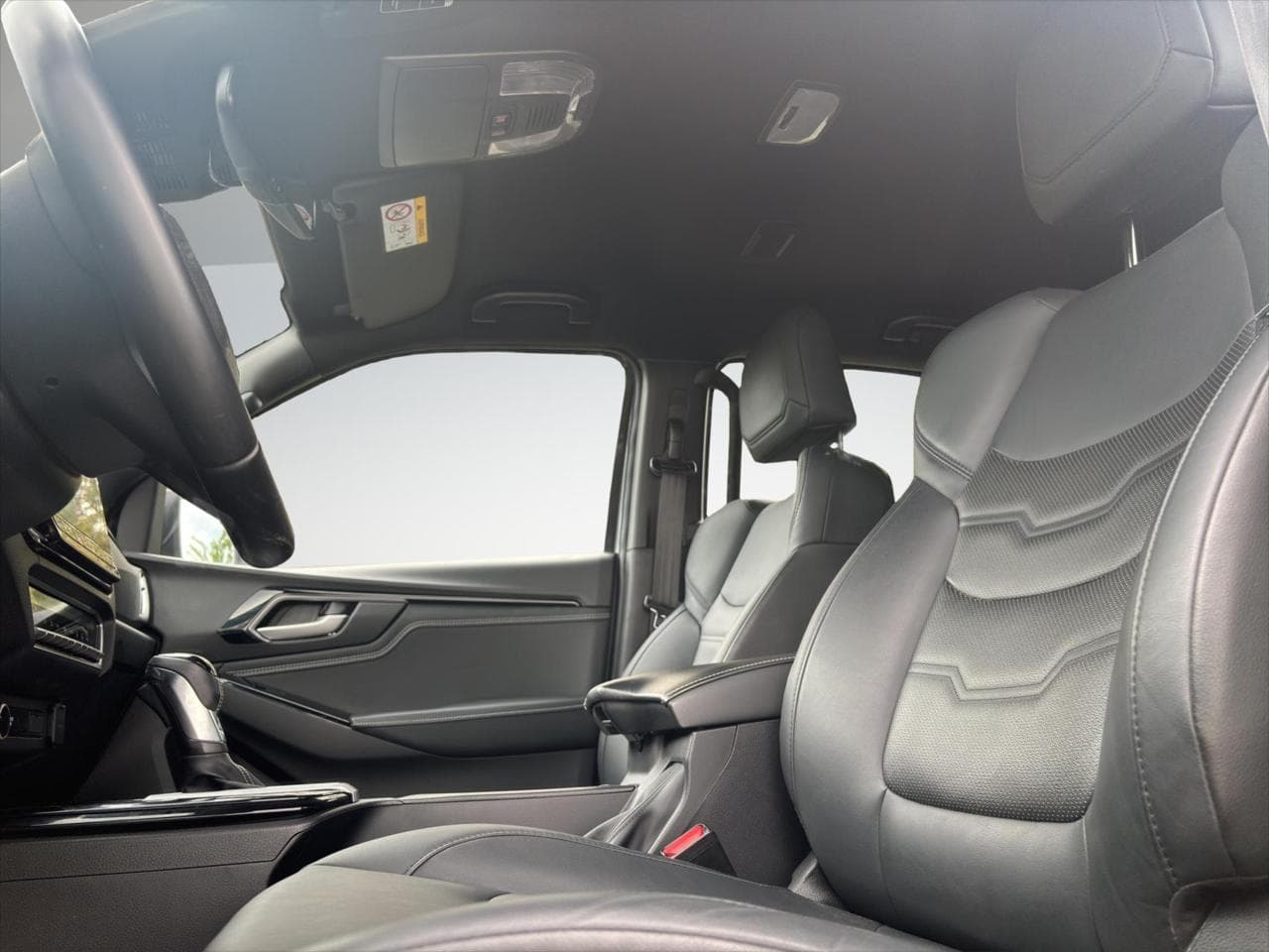 2024 Isuzu D-MAX - 17