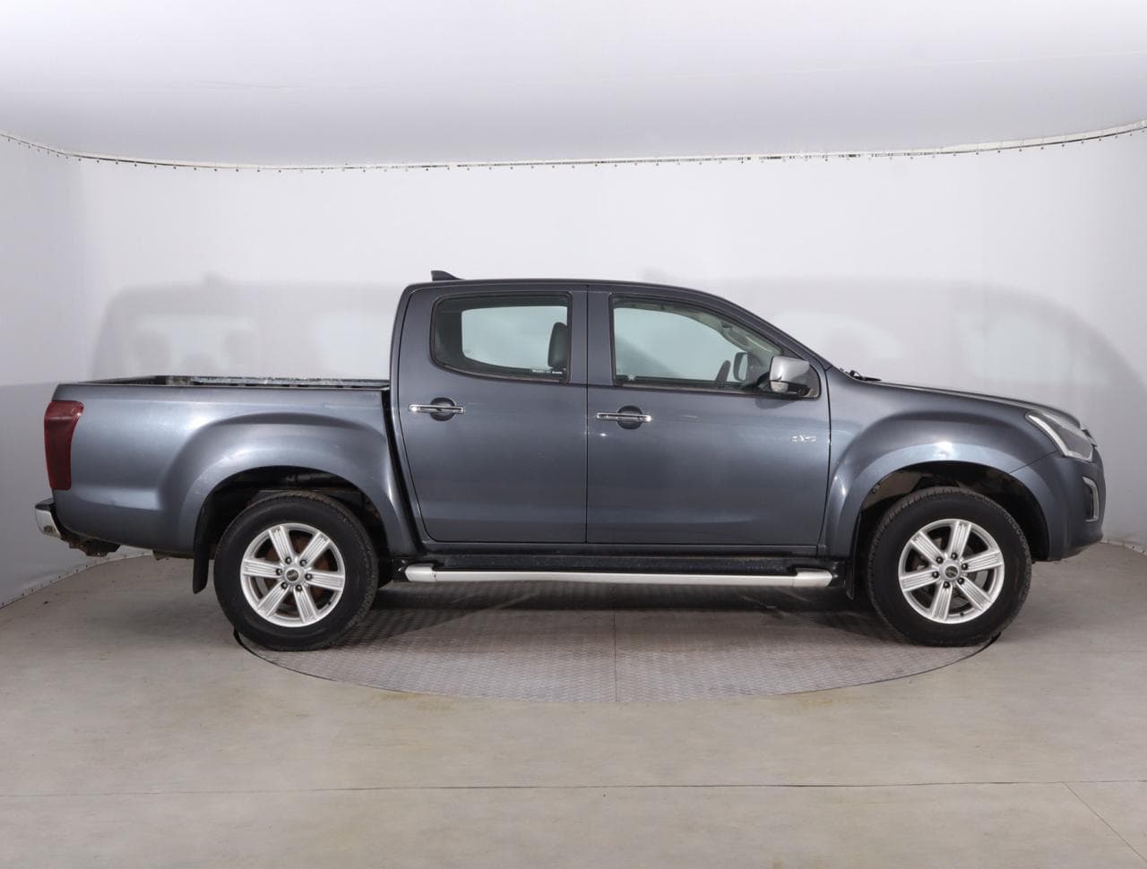 2017 Isuzu D-MAX - 8
