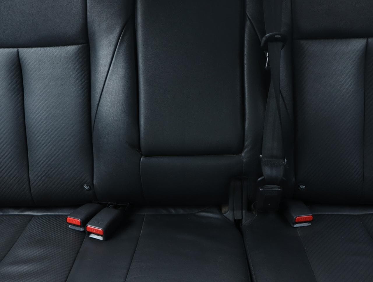 2017 Isuzu D-MAX - 14