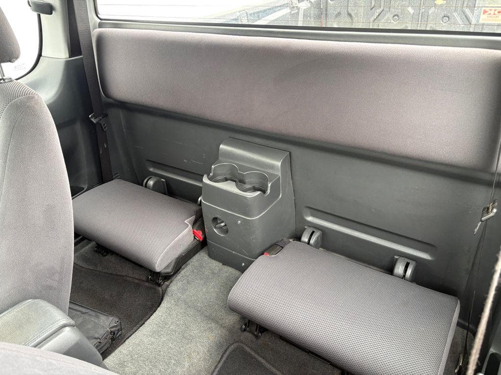 2010 Isuzu OSTATNÍ - 6