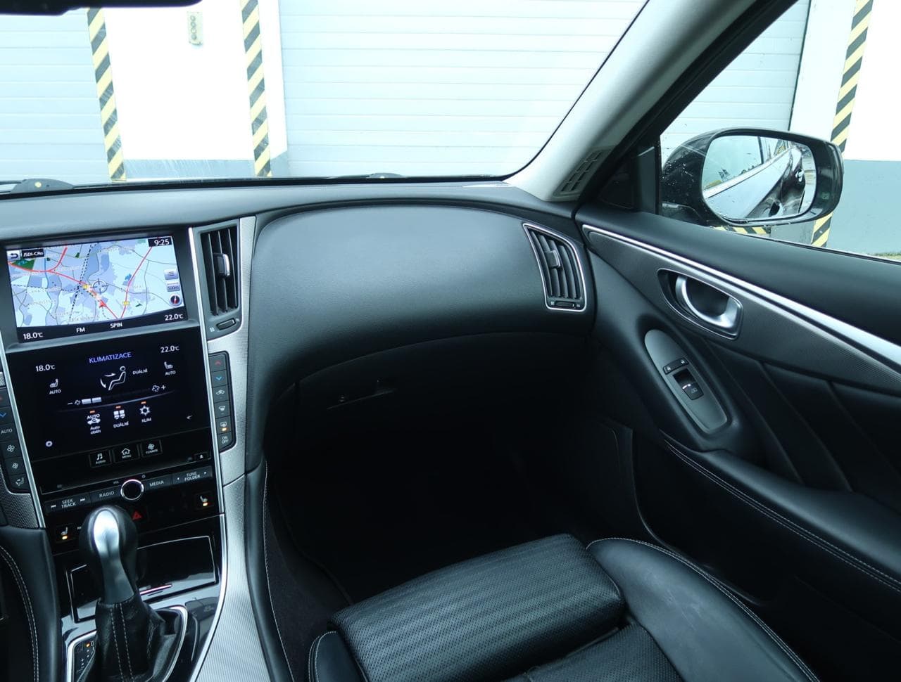 2016 Infiniti Q50 - 11