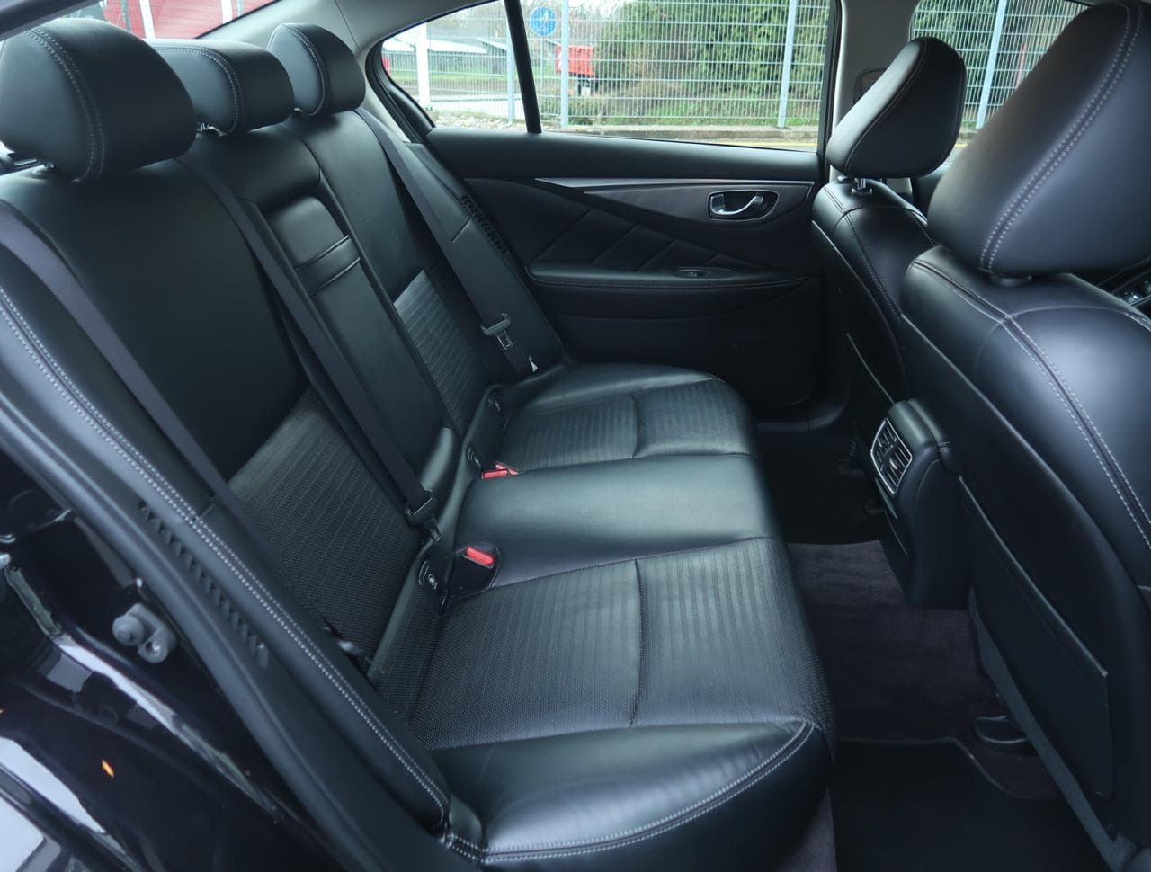 2016 Infiniti Q50 - 13