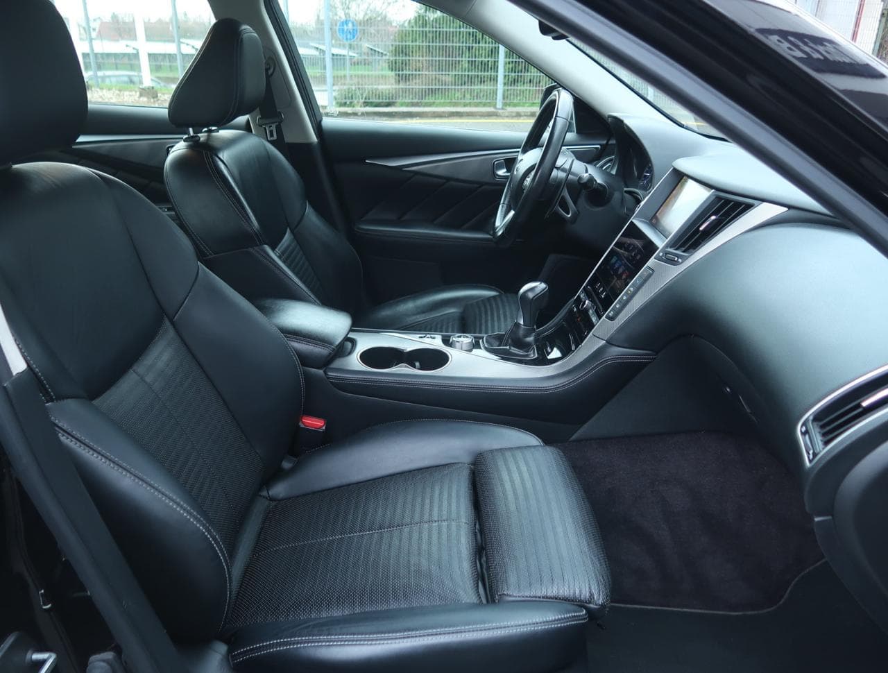 2016 Infiniti Q50 - 12