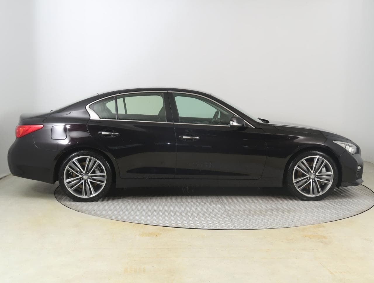 2016 Infiniti Q50 - 8