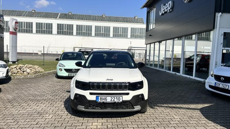 2024 Jeep AVENGER - 2