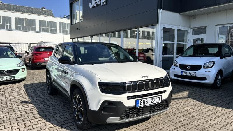 2024 Jeep AVENGER - 4