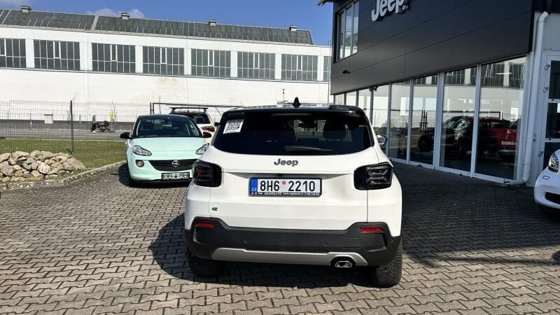 2024 Jeep AVENGER - 6