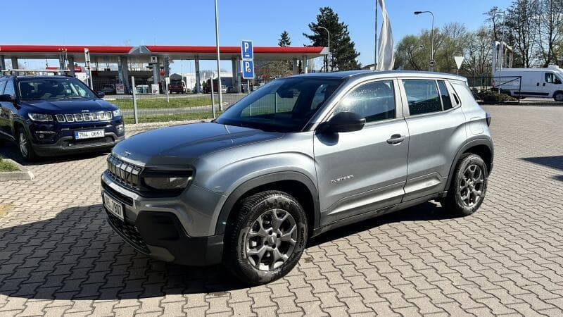 2024 Jeep AVENGER - 10