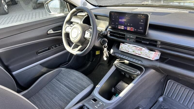 2024 Jeep AVENGER - 14