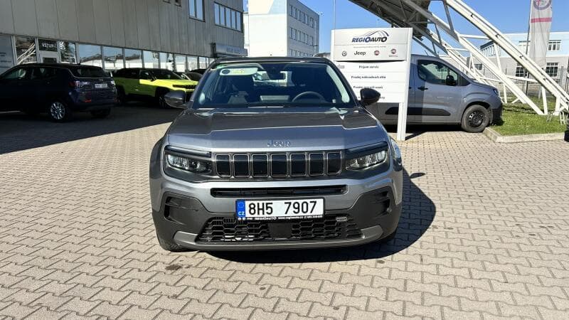 2024 Jeep AVENGER - 2