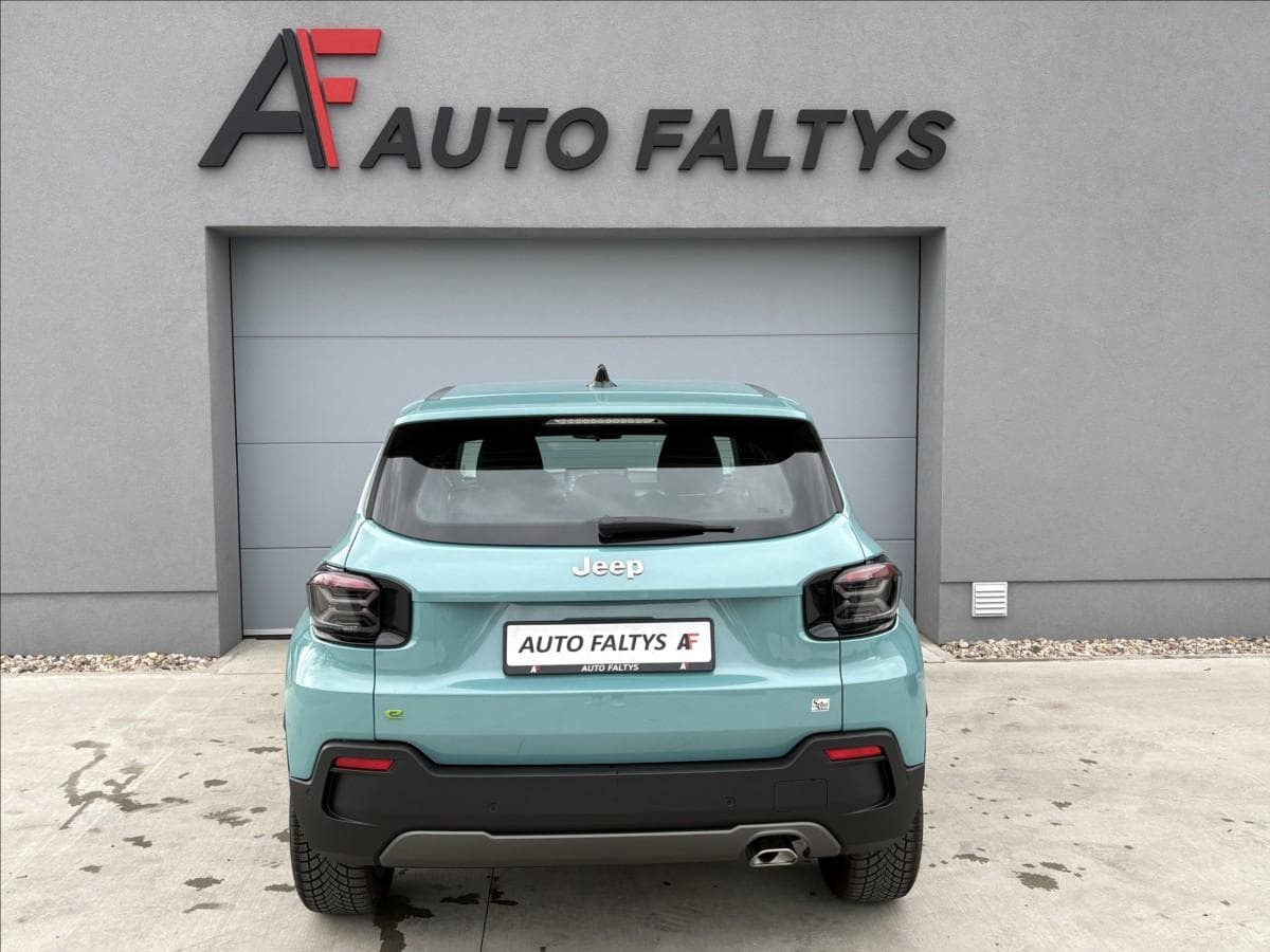 2024 Jeep Avenger - 13