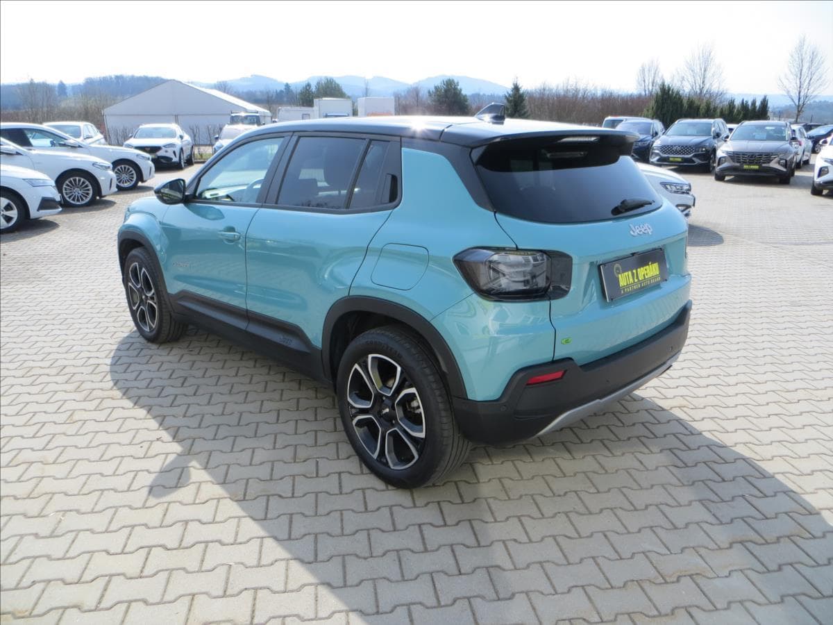 2024 Jeep Avenger - 9