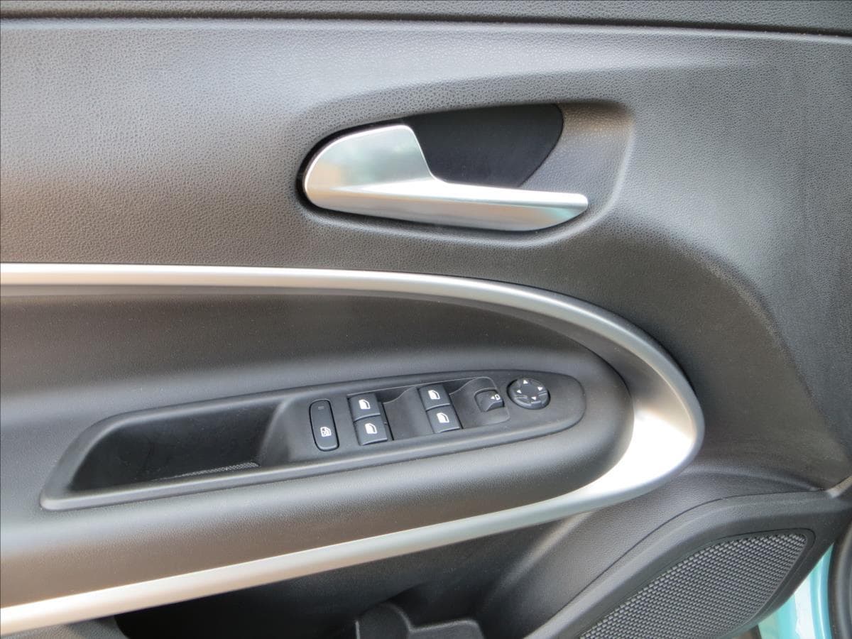 2024 Jeep Avenger - 23