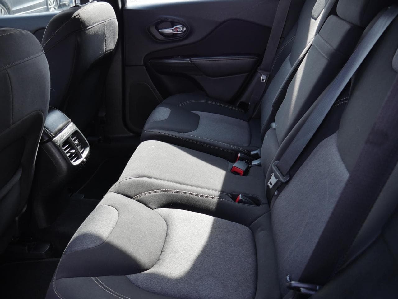 2014 Jeep Cherokee - 10