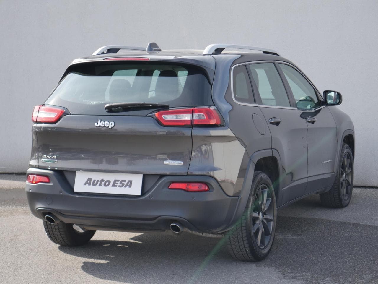 2014 Jeep Cherokee - 4