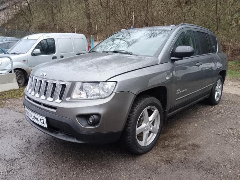 2011 Jeep COMPASS - 4