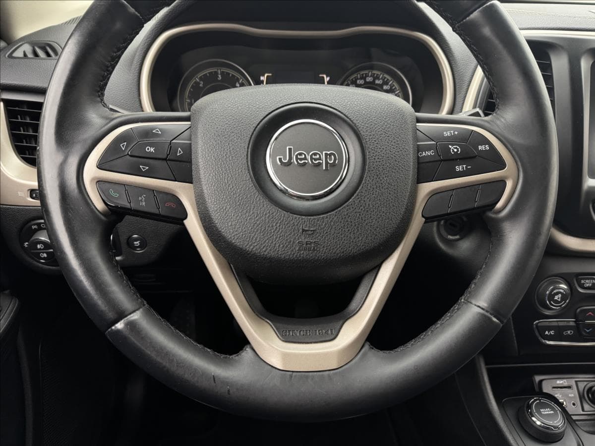 2014 Jeep CHEROKEE - 9