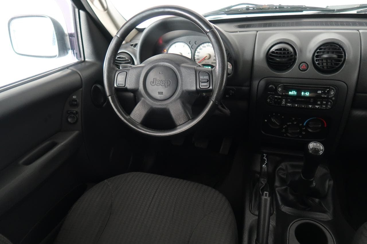 2003 Jeep CHEROKEE - 17