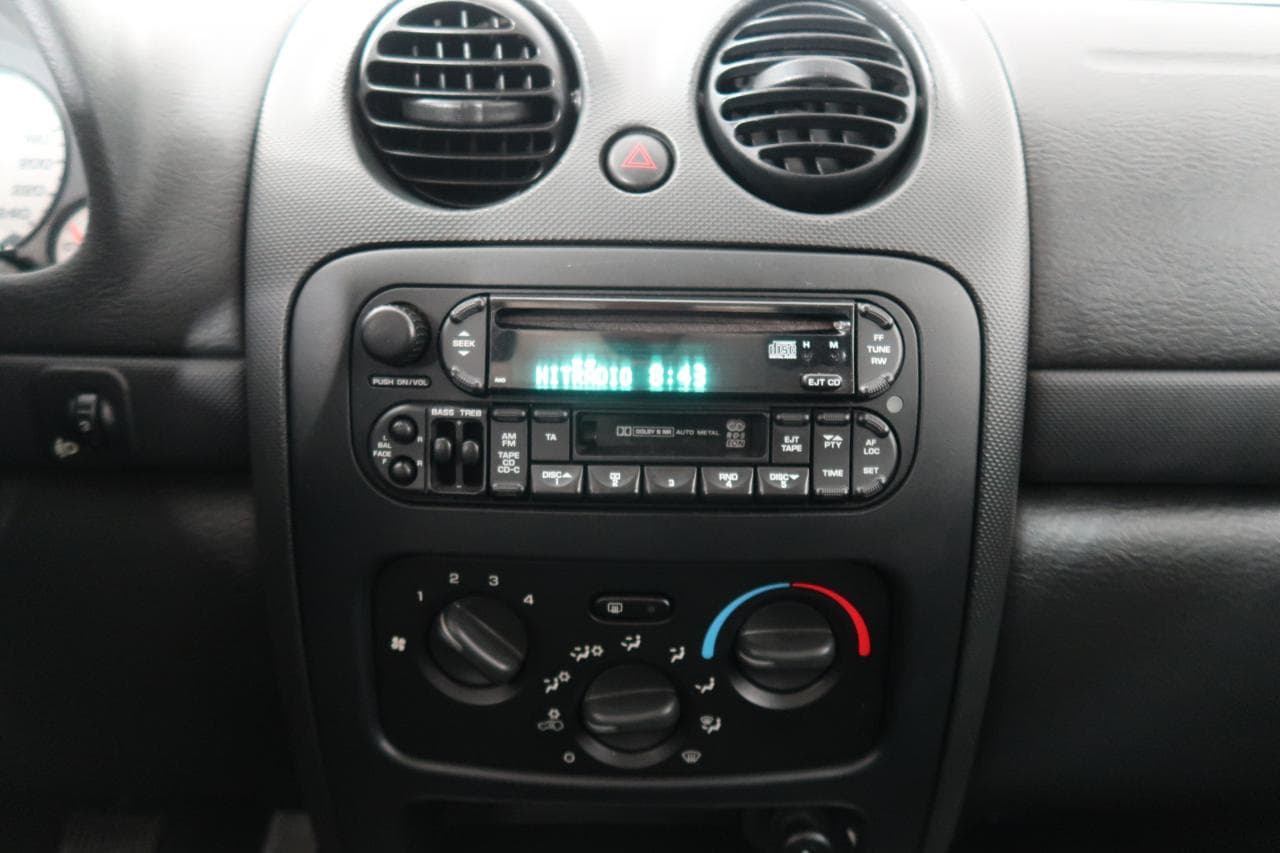 2003 Jeep CHEROKEE - 33