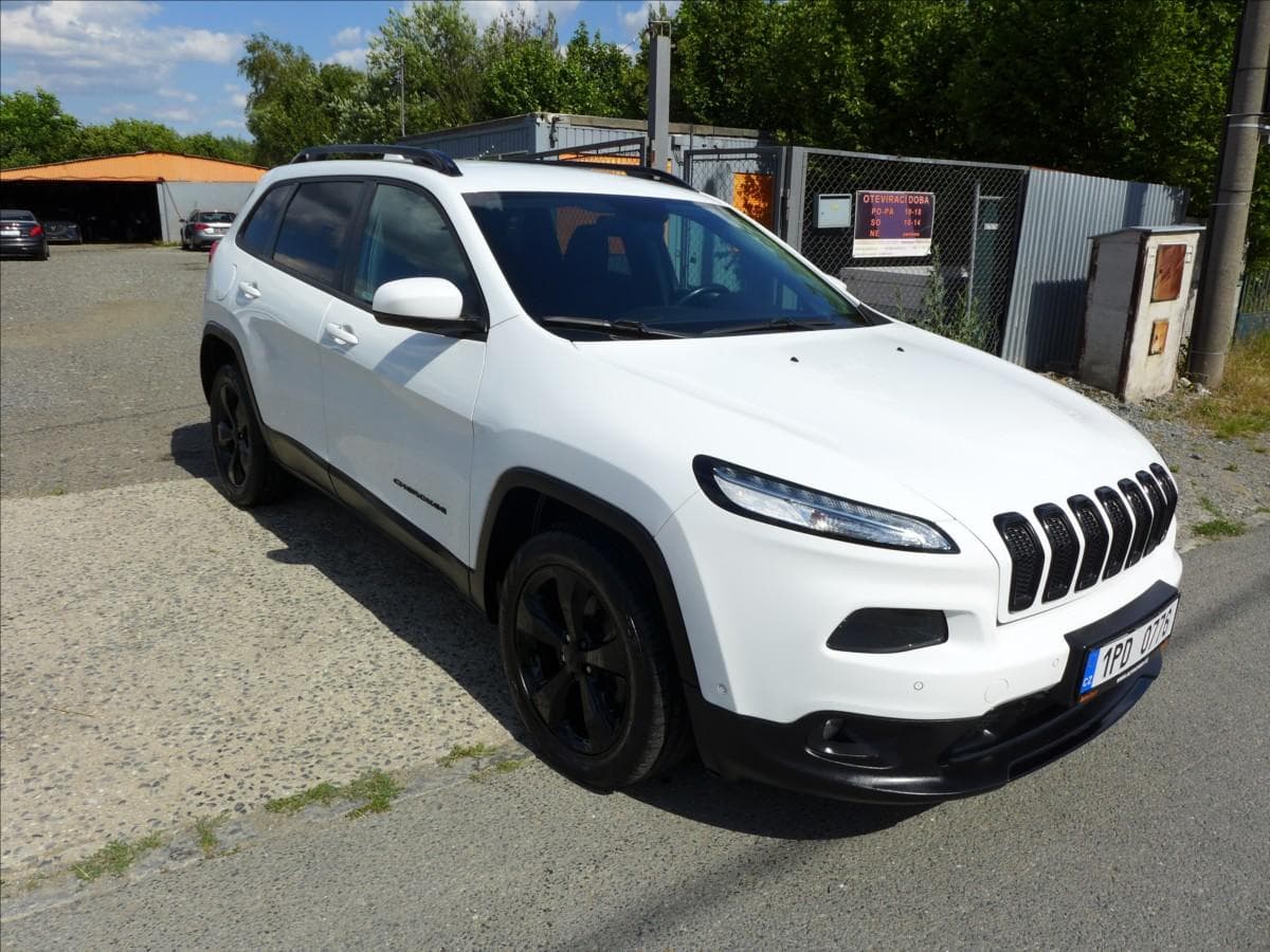 2016 Jeep CHEROKEE - 4