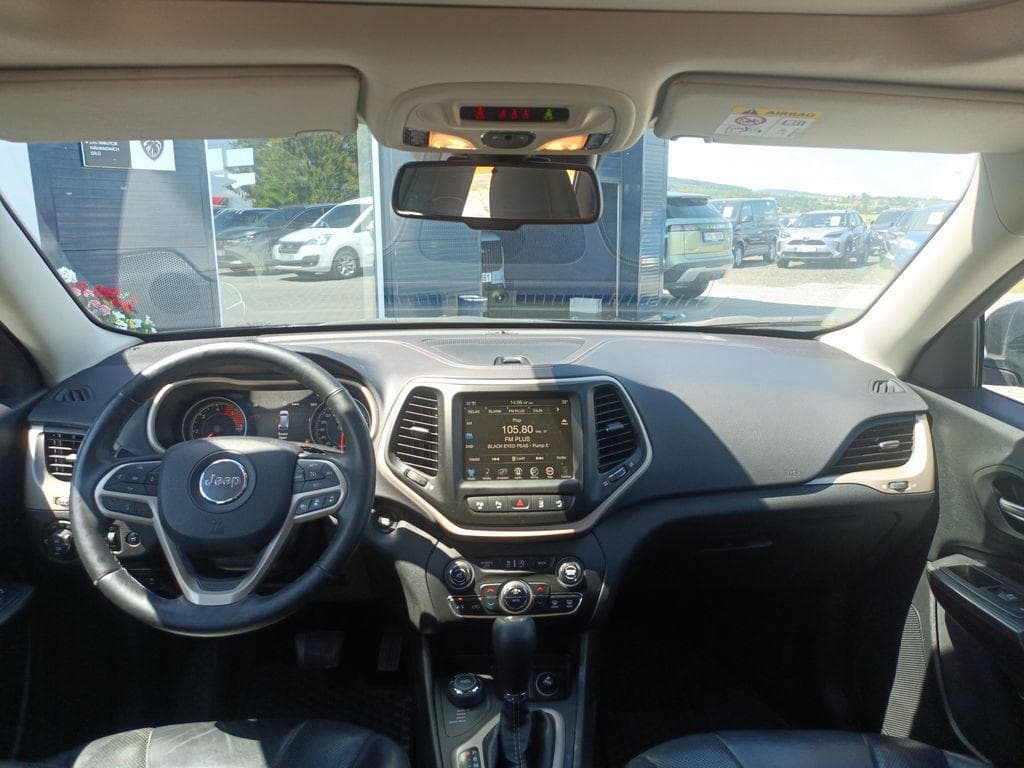 2018 Jeep CHEROKEE - 2