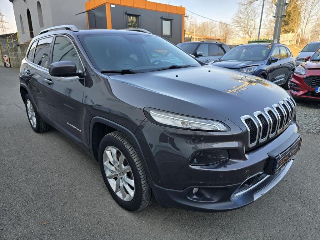 2019 Jeep CHEROKEE - 2
